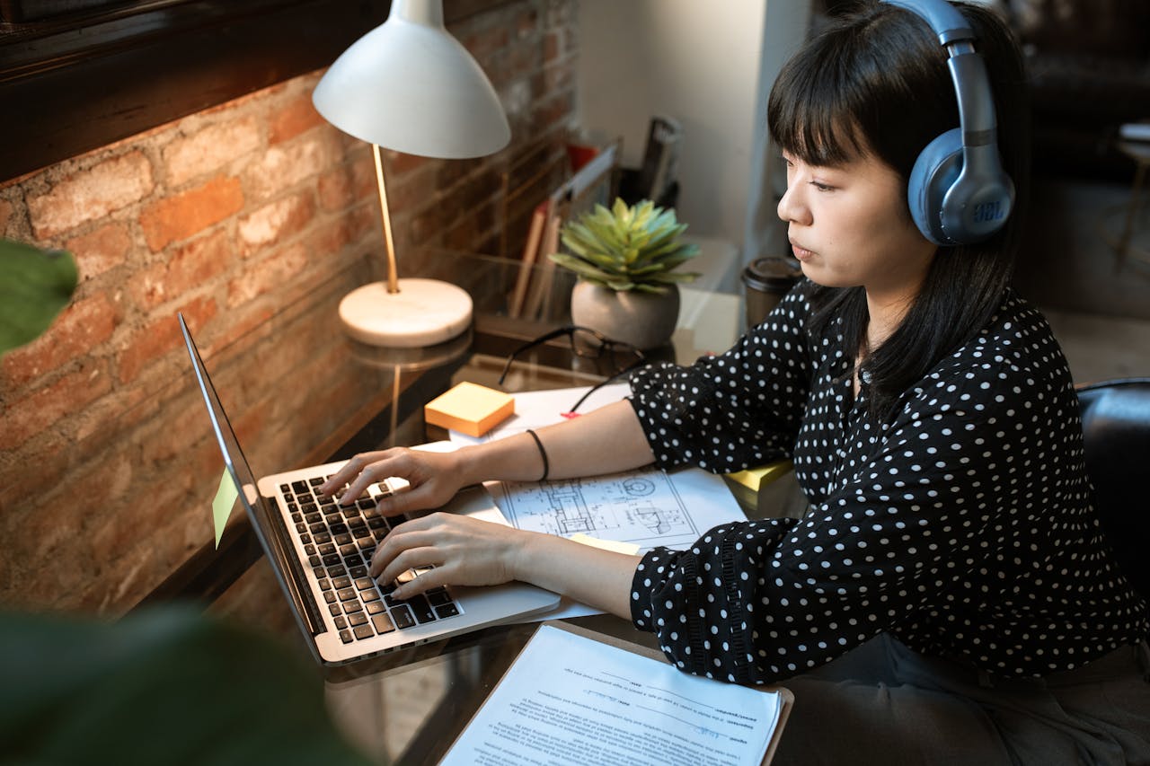 How to Choose the Right Online Course for Your Career Goals